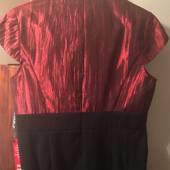 Black/red elegant evening dress(NWT) paid $45 - Picture 4 of 4